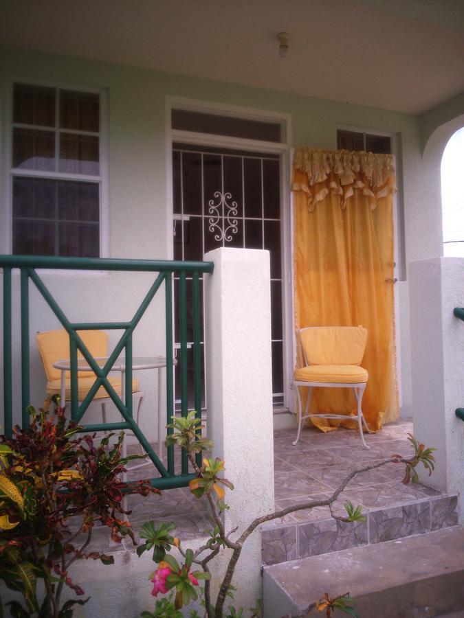 סנט פיטר Miri-Joy Apartments מראה חיצוני תמונה